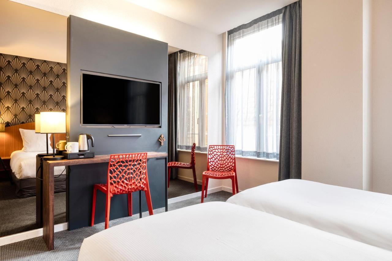 Aris Grand Place Hotel
